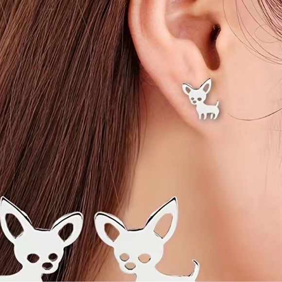 Chihuahua Dog NWT Stainless Steel Silver Earrings Unisex - Picture 2 of 7